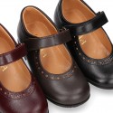 School Classic girl Nappa leather little Mary Jane shoes with chopped design, hook and loop strap in classic colors.