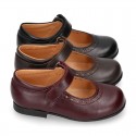 School Classic girl Nappa leather little Mary Jane shoes with chopped design, hook and loop strap in classic colors.