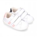 Washable leather OKAA kids School tennis shoes laceless, stripes design and reinforced toe cap.