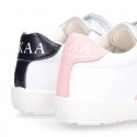 Washable leather OKAA kids School tennis shoes laceless, stripes design and reinforced toe cap.