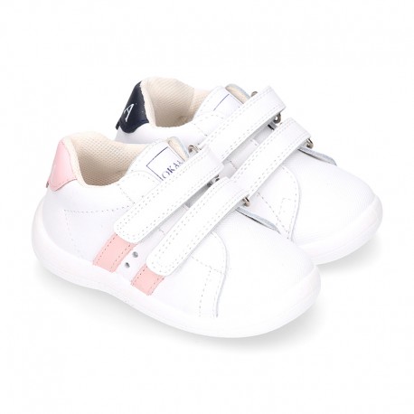 Washable leather OKAA Little kids School tennis shoes laceless, stripes design and reinforced toe cap.