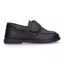 School washable leather Kids boat style shoes laceless.