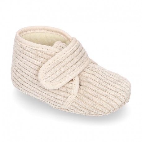 Botita de casa BEBÉS sin cordones en pana.