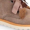 Girl safari boots with SILK ties closure and fake hair neck in Suede leather.