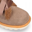 Girl safari boots with SILK ties closure and fake hair neck in Suede leather.