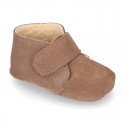 Suede leather Baby safari boots laceless and with wool knit lining.