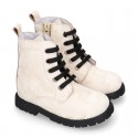 Rock style CAMOUFLAGE leather Girl boots with laces and zipper closure.