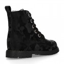 Rock style CAMOUFLAGE leather Girl boots with laces and zipper closure.