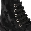 Rock style CAMOUFLAGE leather Girl boots with laces and zipper closure.