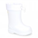 Little Rain boots with adjustable neck for babies and little kids.