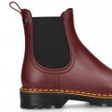 MATTE colors Ankle rain boots with elastic band and MOUNTAIN soles design.