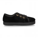 Casual kids BAMBA type shoes with ties closure in velvet canvas.