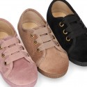 Casual kids BAMBA type shoes with ties closure in velvet canvas.