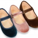 Velvet canvas Girl Mary Jane shoes with buckle fastening.