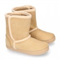 Autumn winter canvas AUSTRALIAN style kids boot shoes with hook and loop strap closure and sneaker sole.