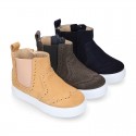 Kids Ankle boot shoes with zipper closure and elastic band in suede leather.