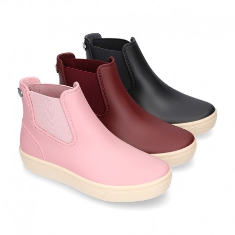 Ankle rain boots with elastic band and SNEAKER MINI DESIGN.