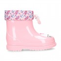 Little HELLO KITTY Rain boots with adjustable neck for little kids.