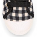 VICHY Cotton canvas kids boot shoes tennis style with shoelaces closure and toe cap.