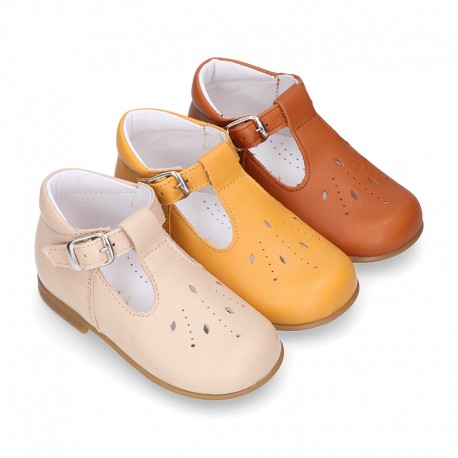 EXTRA SOFT Nappa Leather Kids T-strap shoes with buckle fastening.