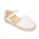 Linen canvas girl espadrille shoes for CEREMONIES with flower and pearls design.