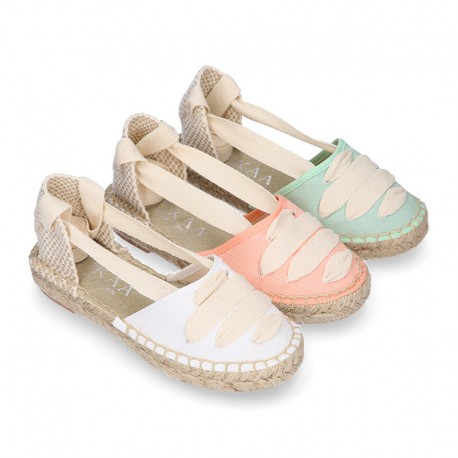 PIQUE Cotton Canvas Girl espadrille shoes with ties closure design.