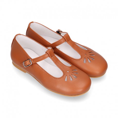 Little Girl T-Strap OKAA Mary Jane shoes in nappa leather in TAN color for spring.