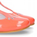 Little T-Strap Girl OKAA Mary Jane shoes in PEONY patent leather with perforated design.