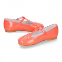 Little T-Strap Girl OKAA Mary Jane shoes in PEONY patent leather with perforated design.