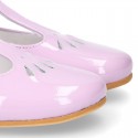 Little T-Strap Girl OKAA Mary Jane shoes in LILAC patent leather with perforated design.