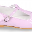 Little T-Strap Girl OKAA Mary Jane shoes in LILAC patent leather with perforated design.