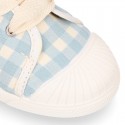 VICHY Cotton canvas kids Tennis shoes with shoelaces closure and toe cap.