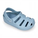 Kids jelly shoes with OLA MC CLOG design for beach and pool use.