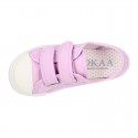 Cotton Canvas OKAA Girl Sneaker laceless and with toe cap design.