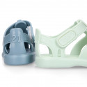 Classic Kids jelly shoes for Beach and Pool use in new SOLID colors with hook and loop strap closure.