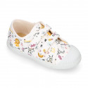 Cotton canvas Kids Tennis shoes laceless with JUNGLE design with toe cap.