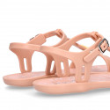 Girl Jelly shoes T-Strap sandal style with STARFISH design in pink color.