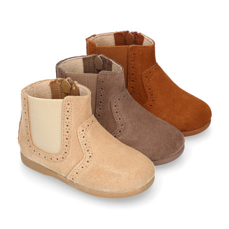 SUPER FLEXIBLE Kids Ankle boot shoes with zipper closure and elastic band in suede leather.