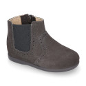 SUPER FLEXIBLE Kids Ankle boot shoes with zipper closure and elastic band in suede leather in sweet colors.