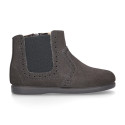 SUPER FLEXIBLE Kids Ankle boot shoes with zipper closure and elastic band in suede leather in sweet colors.