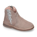 Suede leather Girl ankle boot shoes with elastic GLITTER design and zipper closure.