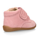 PINK Suede leather OKAA FLEX kids Bootie shoes laceless with fur lining and with toe cap.