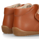 TAN color OKAA FLEX kids Bootie shoes laceless and with toe cap.