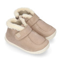 New Kids Bootie OKAA FLEX shoes with Wallabee design and with side zipper closure.