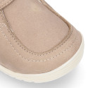 New Kids Bootie OKAA FLEX shoes with Wallabee design and with side zipper closure.