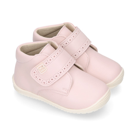 PINK color OKAA FLEX kids Bootie shoes laceless and with toe cap.