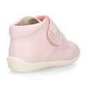 PINK color OKAA FLEX kids Bootie shoes laceless and with toe cap.