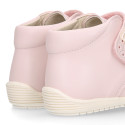 PINK color OKAA FLEX kids Bootie shoes laceless and with toe cap.