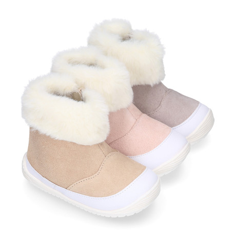 Kids Bootie OKAA FLEX shoes with faux fur neck design and with side zipper closure.