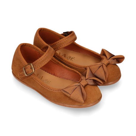 TAN Suede leather little Girl Mary Jane shoes with buckle fastening and BOW.